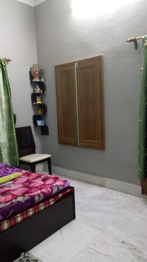 The Lovely Room Calcutta Buitenkant foto