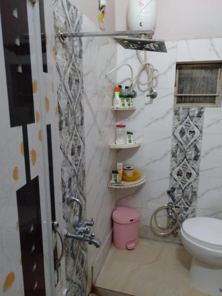 The Lovely Room Calcutta Buitenkant foto